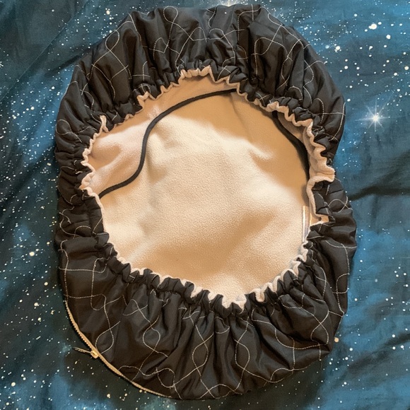 JJ Cole black bundle me fleece lined zip up car seat cover - Picture 3 of 4